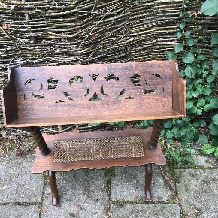 Indonesisch bijzonder  boekenkastje, Huis en Inrichting, Woonaccessoires | Wandplanken en Boekenplanken, Zo goed als nieuw, Ophalen
