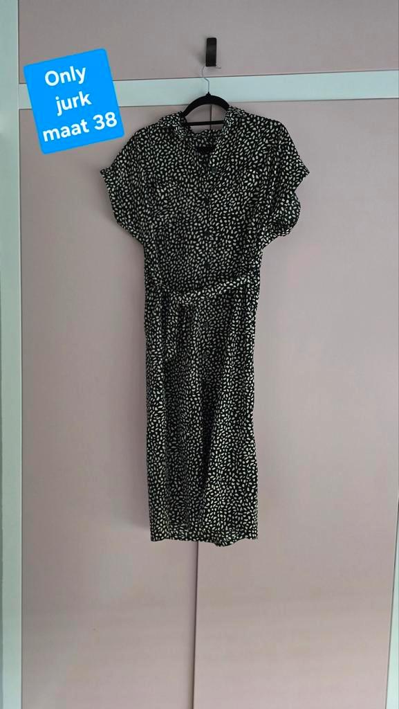 Only jurk maat 38, Kleding | Dames, Jurken, Nieuw, Maat 38/40 (M), Zwart, Onder de knie, Ophalen of Verzenden