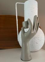 Zusss kaarsenstandaard taupe sierlijke hand, Ophalen, Beige, Zo goed als nieuw, Metaal