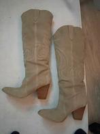 Cowboylaars. Beige. Suede. 41, Ophalen of Verzenden, Zo goed als nieuw, Beige, Hoge laarzen