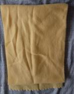 gele sjaal, Ophalen of Verzenden, Zo goed als nieuw, Maat 46/48 (XL) of groter, Sjaal
