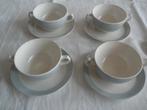 4 soepkommen met schotel Boch Belgium blauw creme, Huis en Inrichting, Keuken | Servies, Gebruikt, Ophalen of Verzenden, Overige stijlen