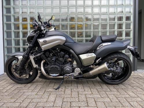 Yamaha VMAX 1700 V-Max [2010], Motoren, Motoren | Yamaha, Bedrijf, Naked bike, meer dan 35 kW, 4 cilinders, Motorrijbewijs A, Cardan-aandrijving