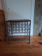 Gietijzeren Wijntafel met Teakhouten Blad, Huis en Inrichting, Woonaccessoires | Wijnrekken, Ophalen, Gebruikt, 50 tot 75 cm, 15 tot 25 flessen