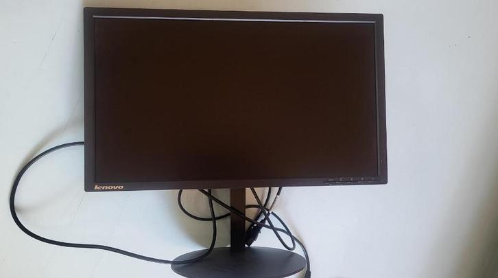 monitor Lenovo, Computers en Software, Monitoren, Zo goed als nieuw, 60 Hz of minder, DisplayPort, DVI, HDMI, VGA, In hoogte verstelbaar