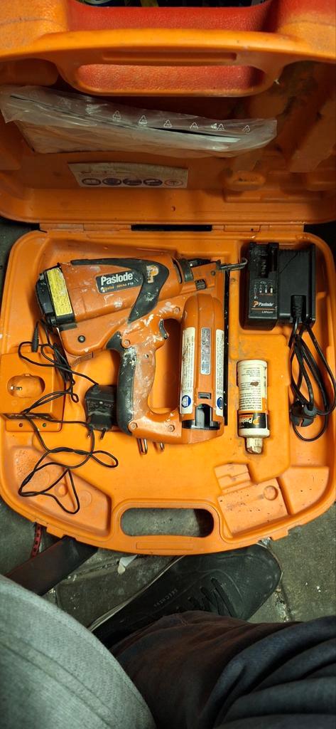 Paslode Impulsa IM65A F16 tacker, Doe-het-zelf en Verbouw, Gereedschap | Overige machines, Gebruikt, Ophalen of Verzenden