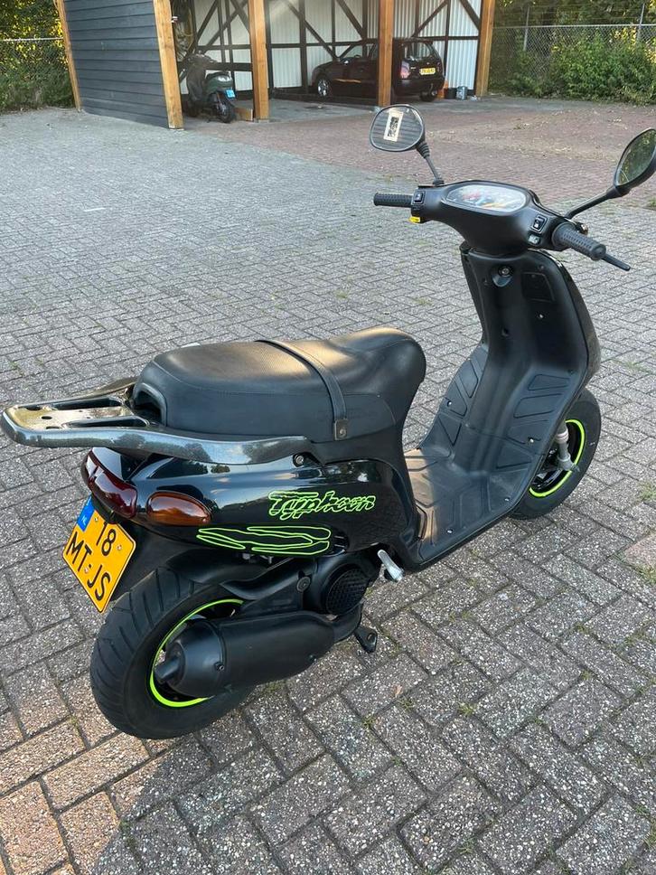 Piaggio TPH 172 Typhoon 125, Fietsen en Brommers, Scooters | Piaggio, Zo goed als nieuw, Overige modellen, Ophalen