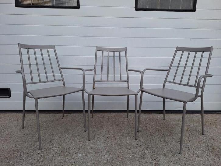 Partij 92 x Horeca stoelen terrasstoelen metaal cafe bistro, Huis en Inrichting, Stoelen, Zo goed als nieuw, Vijf, Zes of meer stoelen