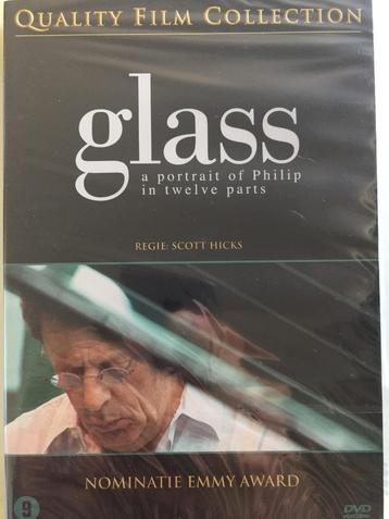 Glass a Potrait of Philip in Twelve Parts (nieuw) QFC beschikbaar voor biedingen