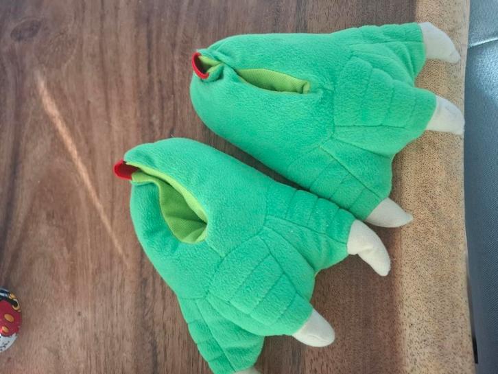 Draken Sloffen efteling, Kinderen en Baby's, Kinderkleding | Schoenen en Sokken, Zo goed als nieuw, Overige typen, Jongen of Meisje