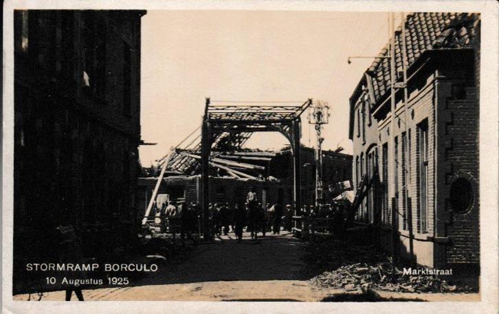 STORMRAMP BORCULO - 10 AUGUSTUS 1925 / MARKTSTRAAT, Verzamelen, Ansichtkaarten | Nederland, Ongelopen, Gelderland, 1920 tot 1940