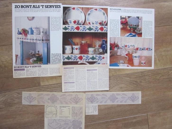 Borduur telpatroon bij het "Boerenbont"servies met DMC kleur, Hobby en Vrije tijd, Borduren en Borduurmachines, Zo goed als nieuw