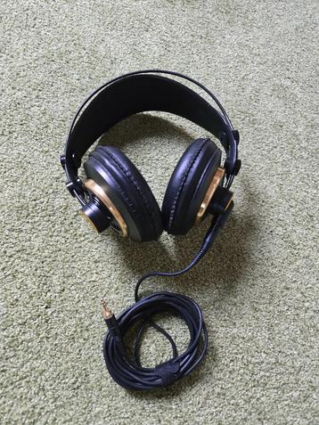AKG K-240 Studio hoofdtelefoon beschikbaar voor biedingen
