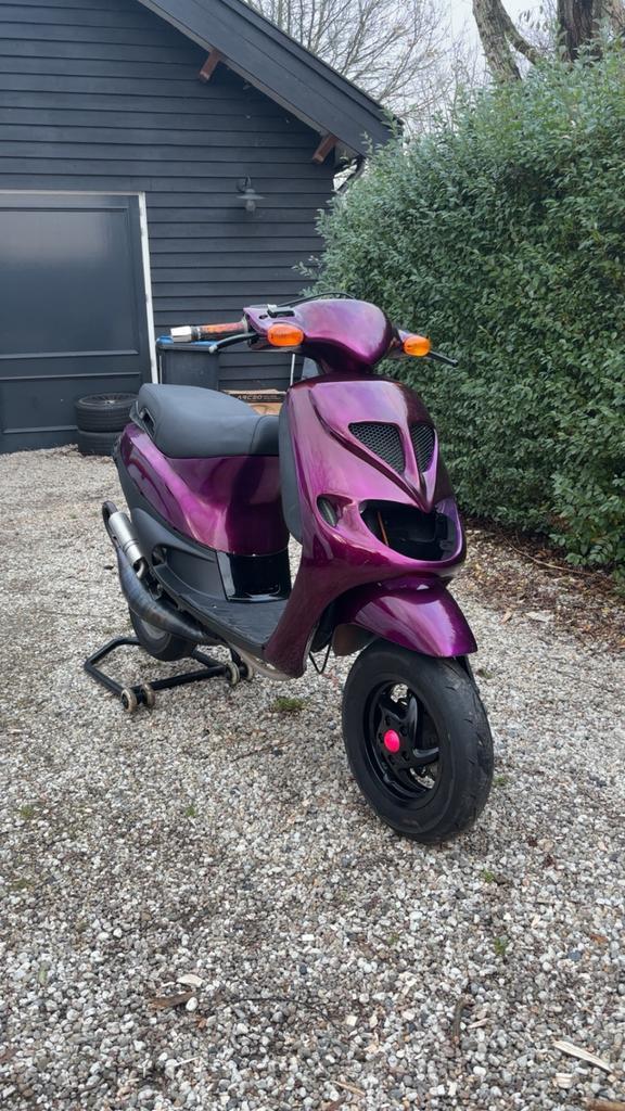Sp98 ottopuntouno 100cc 43pk, Fietsen en Brommers, Scooters | Piaggio, Zo goed als nieuw, Zip, Benzine, Ophalen of Verzenden