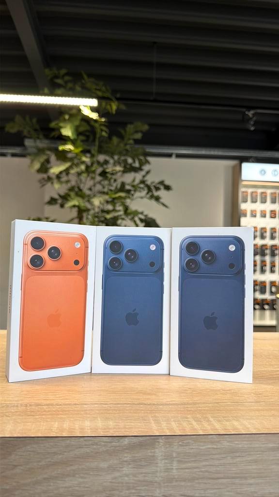  iPhone 17 Pro 256GB Oranje en Blauw incl. 2 jaar garantie, Telecommunicatie, Mobiele telefoons | Apple iPhone, Nieuw, 256 GB