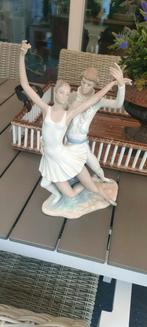 Nao danspaar, Verzamelen, Ophalen, Zo goed als nieuw