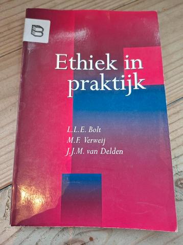 Ethiek in de praktijk beschikbaar voor biedingen