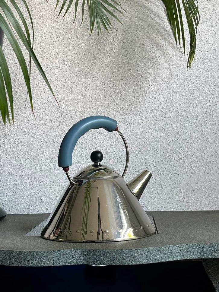 Alessi fluitketel, postmodern design, Michael Graves, Antiek en Kunst, Kunst | Designobjecten, Ophalen of Verzenden