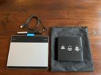 WACOM Intuos Pen & Touch Small tekentablet, Ophalen of Verzenden, Zo goed als nieuw, Bedraad, Wacom