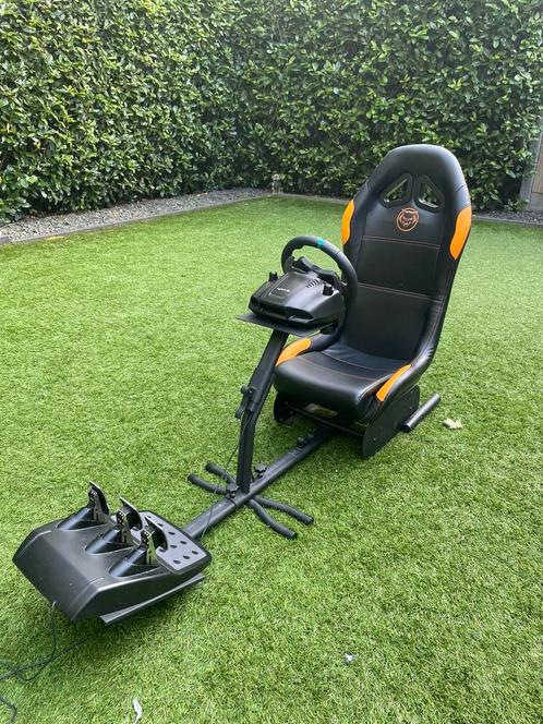 Playseat met logitech g29, Spelcomputers en Games, Spelcomputers | Xbox | Accessoires, Zo goed als nieuw, Stuurtje of Sportattribuut