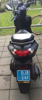 Peugeot Brommer bj 2018, Fietsen en Brommers, Scooters | Kymco, Ophalen of Verzenden, Zo goed als nieuw