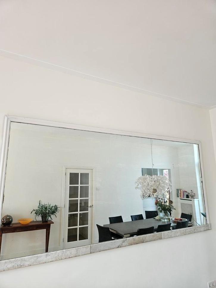 Grote antieke kappersspiegel met marmeren lijst (onderzijde), Huis en Inrichting, Woonaccessoires | Spiegels, Gebruikt, 125 cm of meer