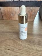 Clarins Tinted Oleo Serum 02,5, Ophalen of Verzenden, Zo goed als nieuw, Gehele gezicht