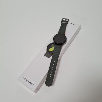 Samsung Galaxy Watch7 44mm LTE beschikbaar voor biedingen