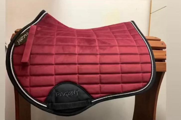 Dekje/ zadel, Dieren en Toebehoren, Paarden en Pony's | Overige Paardenspullen, Zo goed als nieuw, Recreatie, Ophalen of Verzenden