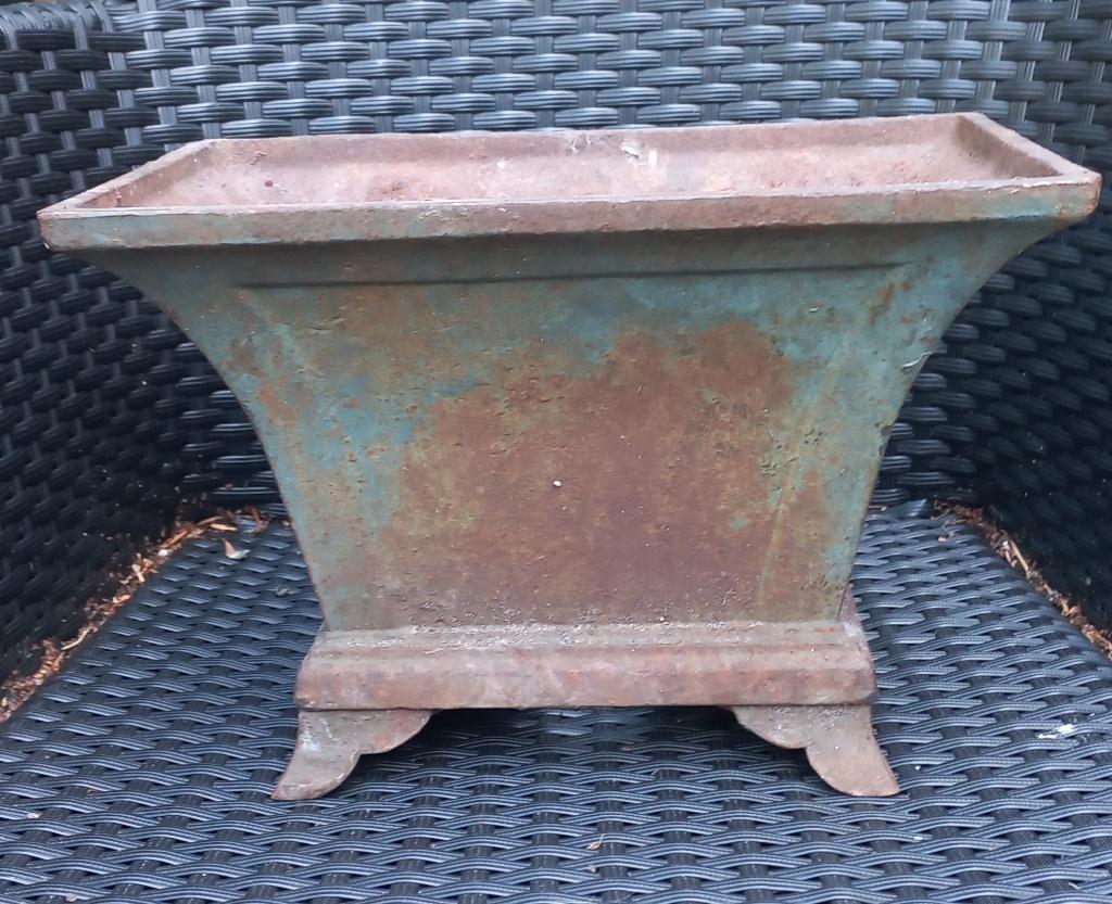 Zware gietijzeren plantpot, Tuin en Terras, Ophalen, Gebruikt, Minder dan 30 cm, Minder dan 60 cm