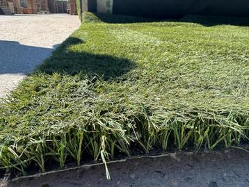 Kunstgras gebruikt 4x5  20m2 beschikbaar voor biedingen