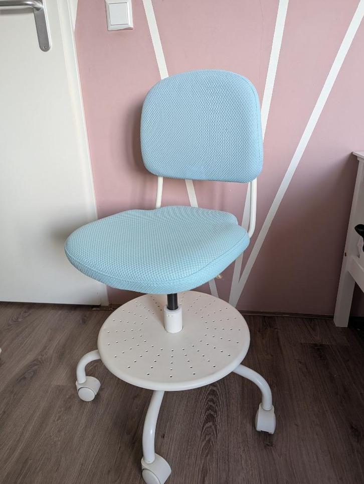 Kinderbureaustoel IKEA VIMUND, Huis en Inrichting, Bureaustoelen, Zo goed als nieuw, Bureaustoel, Blauw, Ophalen