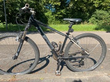 Cube AIM fiets 27,5 inch beschikbaar voor biedingen