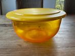 Tupperware Exclusieve kom 3,5 liter licht gele deksel/kom, Huis en Inrichting, Ophalen of Verzenden, Zo goed als nieuw, Geel, Bak of Kom