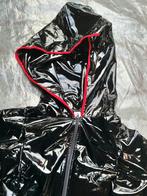 Sexy kinky lakjurkje mt XL capuchon en rits taille 60 cm, Verzenden, Nieuw, Maat 46/48 (XL) of groter, Zwart
