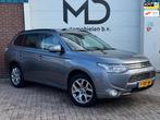 Mitsubishi Outlander 2.0 PHEV Instyle - Dealer onderhouden, Auto's, Mitsubishi, Zwart, 4 cilinders, Lichtsensor, Vierwielaandrijving