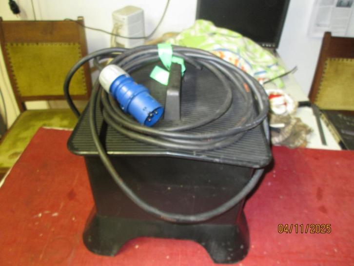 Te koop: Scheidingstrafo merk Keraf, Doe-het-zelf en Verbouw, Elektra en Kabels, Gebruikt, Overige typen, Ophalen of Verzenden