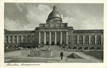 (701-425-007) Munchen Armeemuseum beschikbaar voor biedingen
