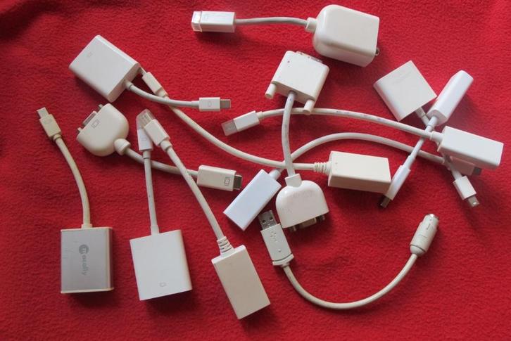 Apple thunderbolt 1&2/mini display port adapters, Computers en Software, Pc- en Netwerkkabels, Gebruikt, Ophalen of Verzenden