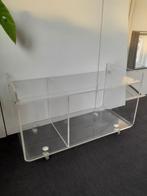 Vintage Space age Plexiglas audiomeubel

Bijzettafel., Huis en Inrichting, Tafels | Bijzettafels, Gebruikt, Rond, Ophalen of Verzenden