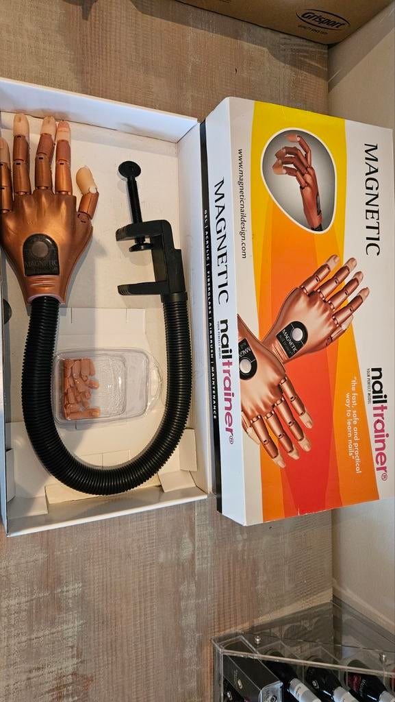 Nagelsalon Producten Divers, Ophalen, Zo goed als nieuw