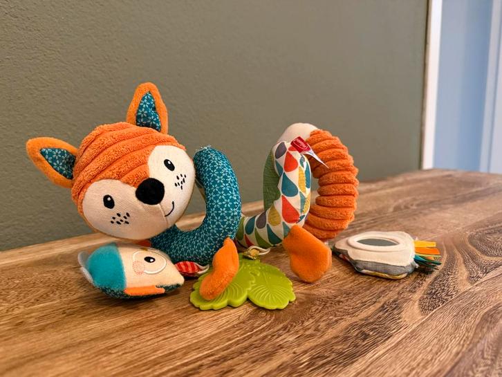 Knuffel voor kinderwagen/autostoel - vos, Kinderen en Baby's, Speelgoed | Babyspeelgoed, Zo goed als nieuw, Rammelaar, Met geluid