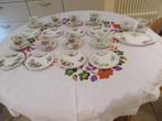 mj/ROYAL ALBERT/Flowers of the month/kop en schotel + bordje, Nieuw, Ophalen of Verzenden, Overige stijlen, Kop(pen) en/of Schotel(s)