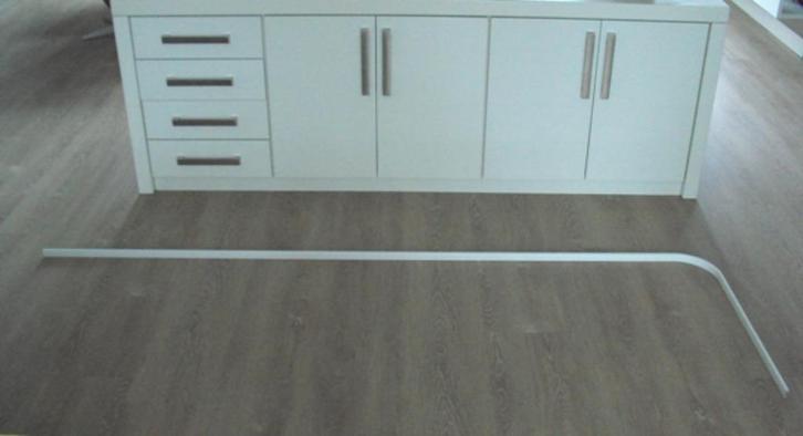 Nieuwe Luxe geruisloze gordijnrails met bocht 220 cm rails, Huis en Inrichting, Stoffering | Gordijnen en Lamellen, Nieuw, 200 cm of meer