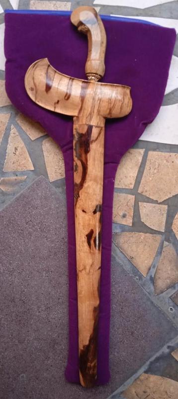Keris Solo  beschikbaar voor biedingen