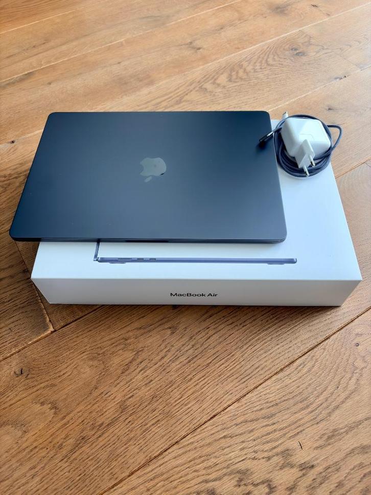 Zgan Apple MacBook Air M3 15 inch 8GB/256GB Middernacht, Computers en Software, Apple Macbooks, Zo goed als nieuw, MacBook Air