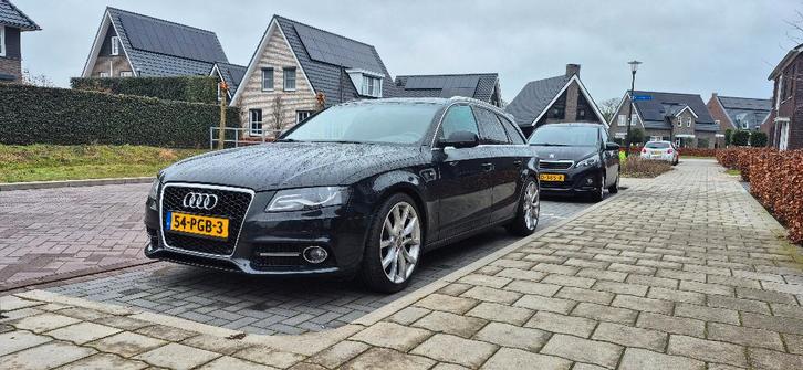 Audi A4 1.8 Tfsi  Avant 2011 Zwart (Pro Line S), Auto's, Audi, Particulier, A4, ABS, Adaptieve lichten, Airbags, Airconditioning