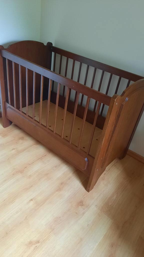 Eiken baby bed  vintage, Kinderen en Baby's, Kinderkamer | Bedden, Minder dan 140 cm, Minder dan 70 cm, Ophalen of Verzenden