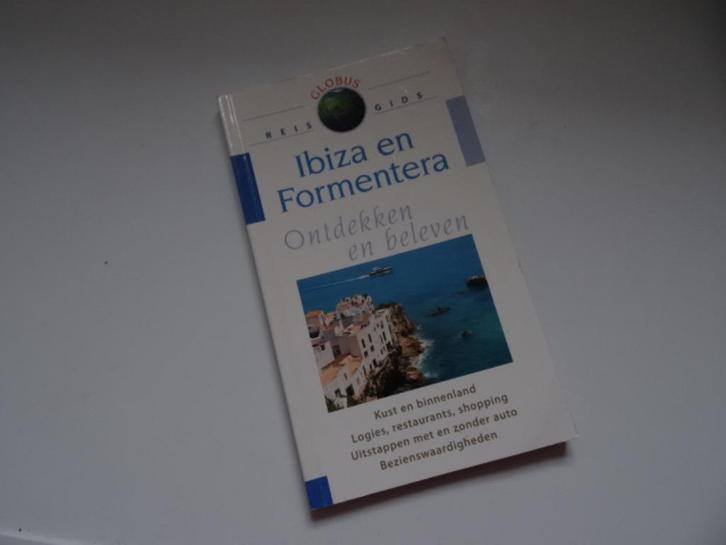 Ibiza en Formentera; globus reisgids, Boeken, Reisgidsen, Zo goed als nieuw, Reisgids of -boek, Europa, Overige merken, Ophalen of Verzenden