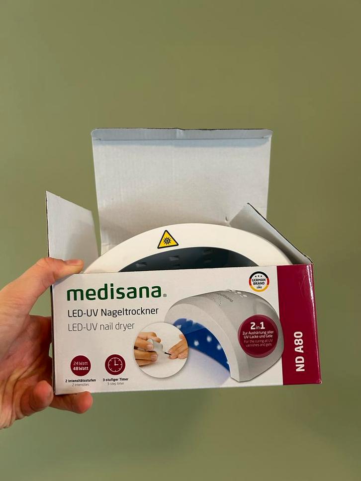 Gel Nagellak Lamp - Medisana LED-UV, Witgoed en Apparatuur, Persoonlijke-verzorgingsapparatuur, Zo goed als nieuw, Hand- en Voetverzorging